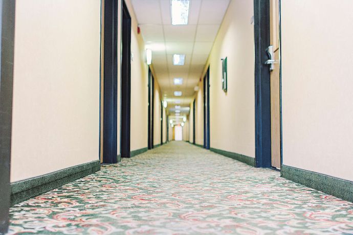 Imagen de los interiores del Hotel Lavissh Inn & Suites. Foto 16