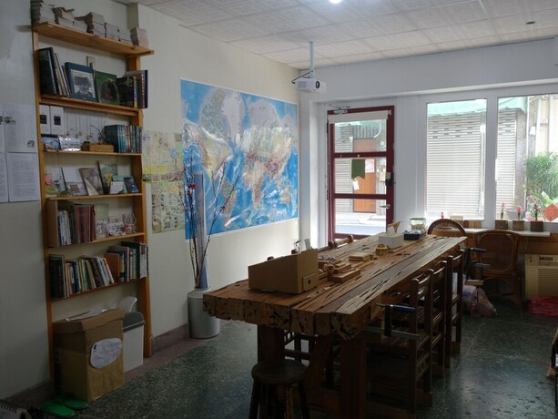 Imagen de los interiores del Hotel Lawa House. Foto 36