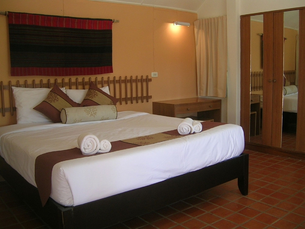 Imagen de la habitación del Hotel Lawana Escape Beach Resort. Foto 1
