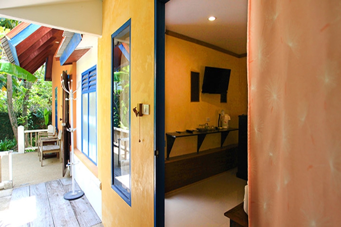 Imagen de la habitación del Hotel Lawana Resort. Foto 10
