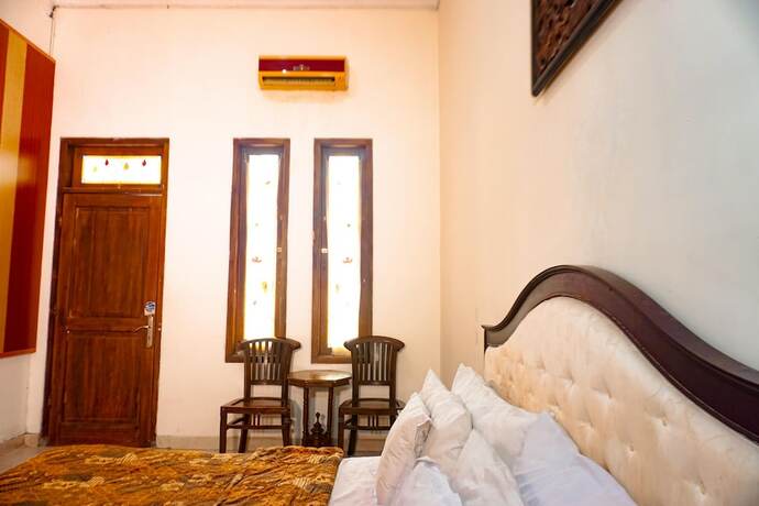 Imagen de la habitación del Hotel Laweyan Solo. Foto 16