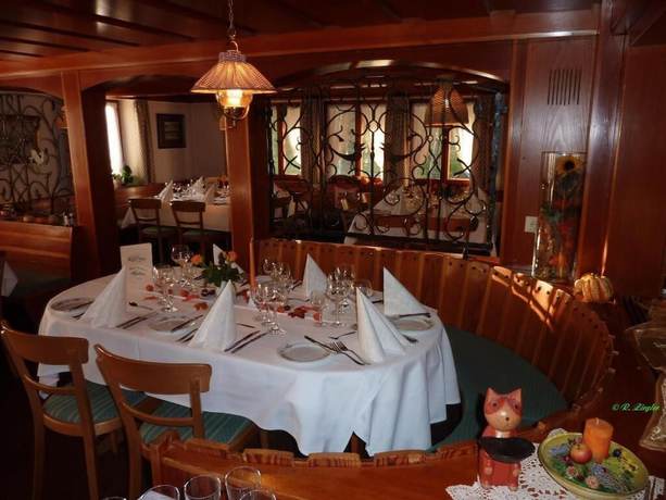 Imagen del bar/restaurante del Hotel Lawine. Foto 5