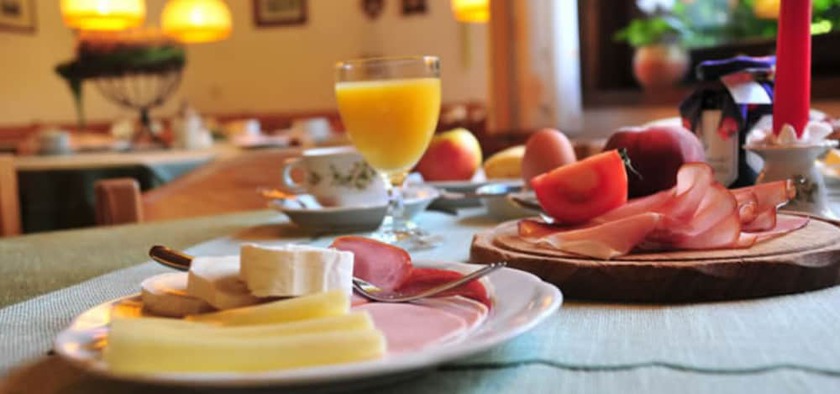 Imagen del bar/restaurante del Hotel Lawine. Foto 8