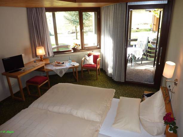 Imagen de los exteriores del Hotel Lawine. Foto 19