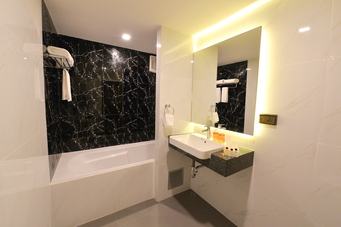 Imagen de la habitación del Hotel Lawinta Pattaya. Foto 8