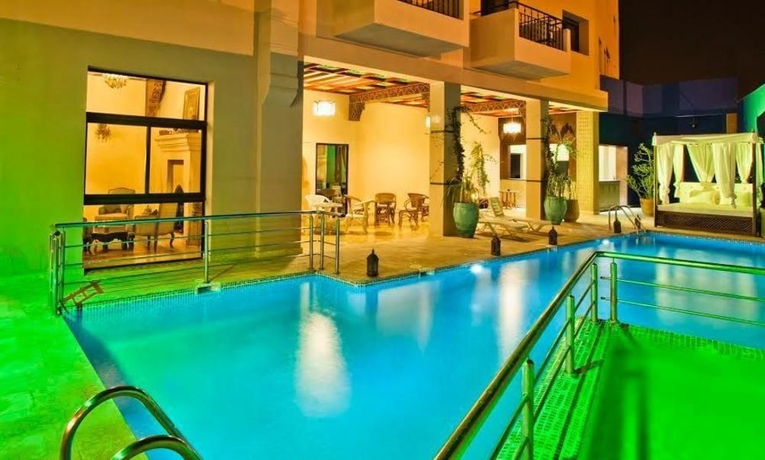 Imagen de la piscina del Hotel Lawrence D'arabie. Foto 4