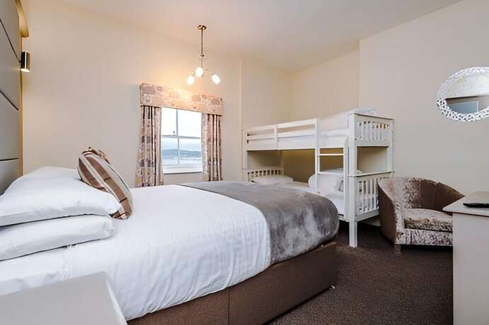 Imagen de la habitación del Hotel Lawton and Lauriston Court. Foto 13
