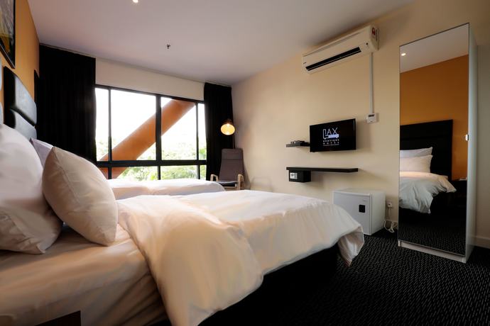 Imagen de la habitación del Hotel Lax Boutique. Foto 3