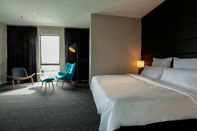 Imagen de la habitación del Hotel Lax Boutique. Foto 5