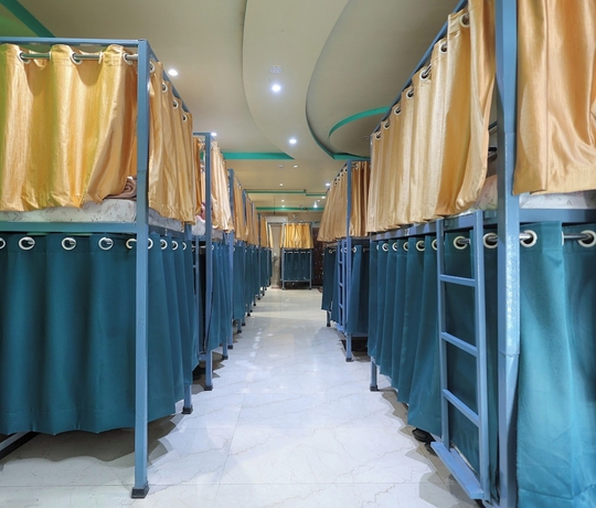 Imagen de los interiores del Hotel Laxmi Dormitory | 2 mins walk from Prem Mandir. Foto 15
