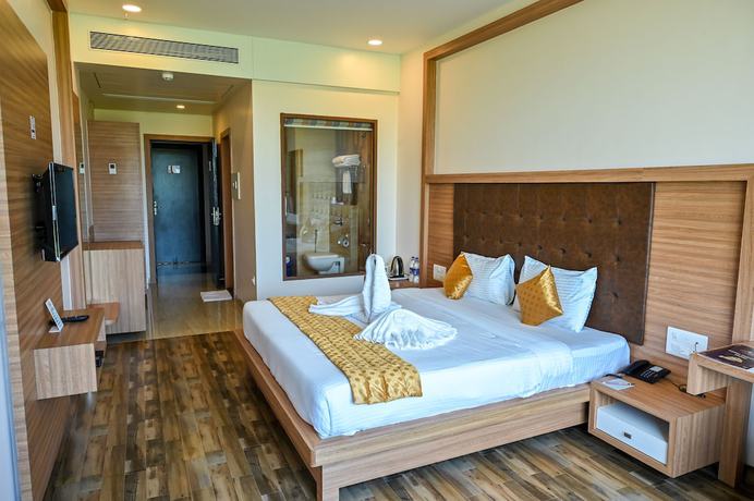 Imagen de la habitación del Hotel Laxmi Empire. Foto 11