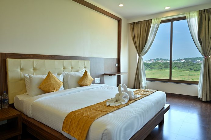 Imagen de la habitación del Hotel Laxmi Empire. Foto 13