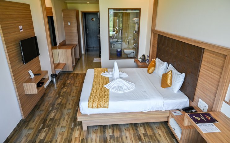 Imagen de la habitación del Hotel Laxmi Empire. Foto 14