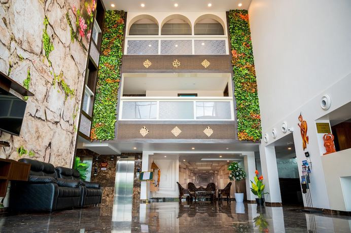 Imagen de los interiores del Hotel Laxmi Empire. Foto 18