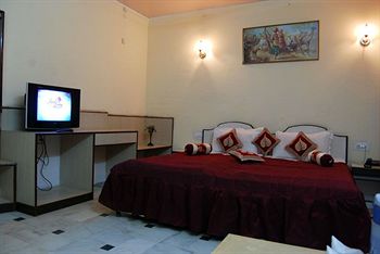 Imagen de la habitación del Hotel Laxmi Niwas. Foto 4