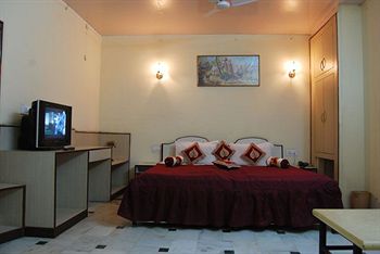 Imagen de la habitación del Hotel Laxmi Niwas. Foto 6