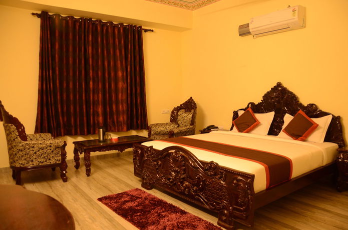 Imagen de la habitación del Hotel Laxmi Niwas. Foto 7