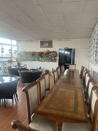 Imagen del bar/restaurante del Hotel Laxmi Palace, Mussoorie. Foto 2