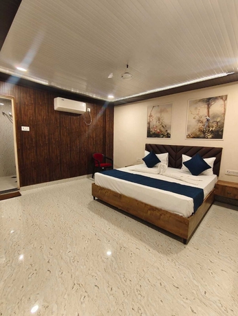 Imagen de la habitación del Hotel Laxmi Vilas. Foto 9