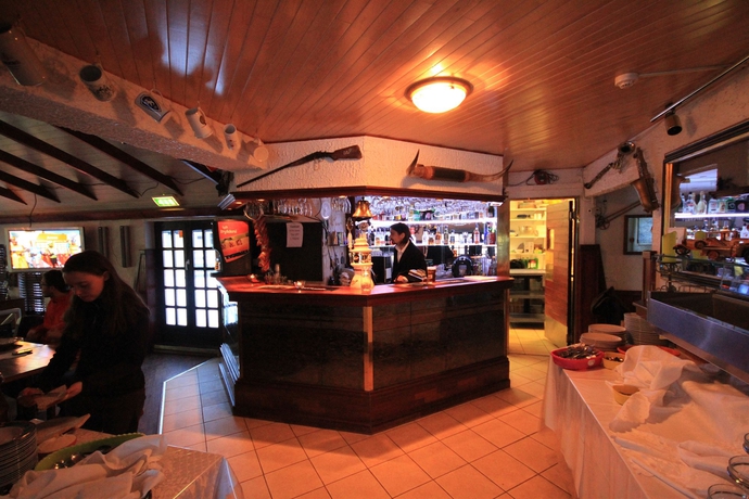 Imagen del bar/restaurante del Hotel Laxnes. Foto 4