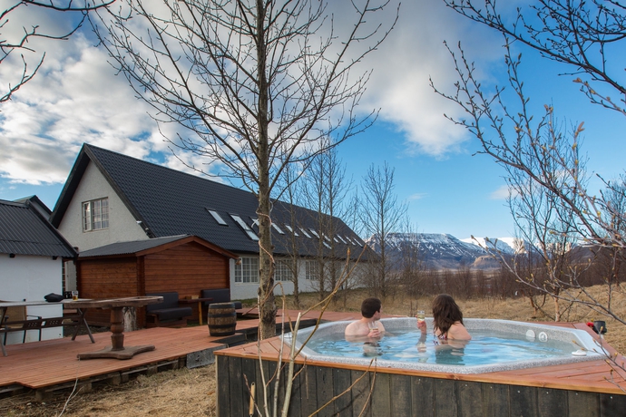 Imagen de los exteriores del Hotel Laxnes. Foto 10