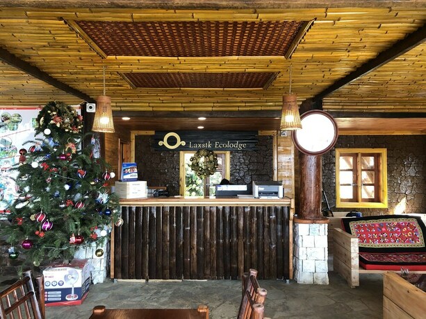 Imagen de los interiores del Hotel Laxsik Ecolodge. Foto 40