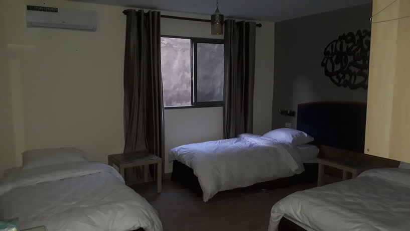Imagen de la habitación del Hotel Layaali Amman. Foto 4