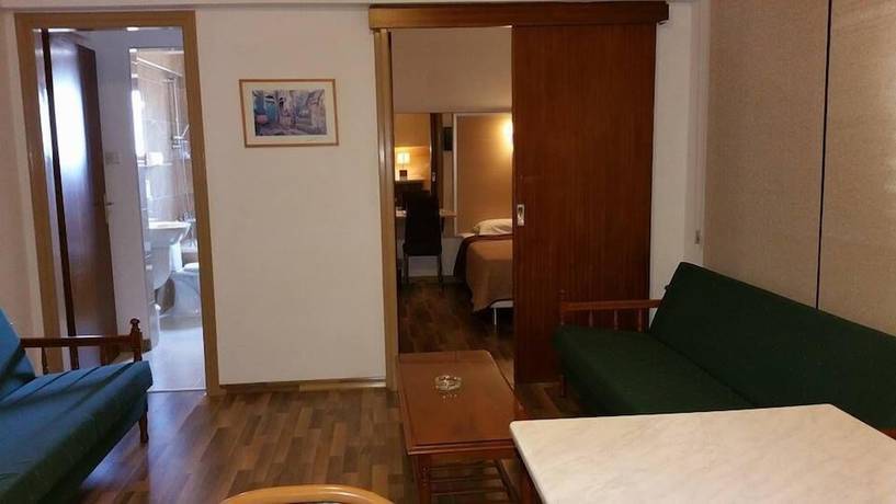 Imagen de la habitación del Hotel Layiotis Apartments. Foto 17