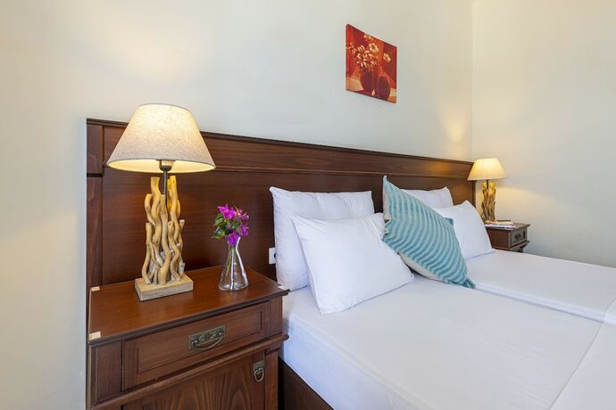 Imagen de la habitación del Hotel Laza Beach Inn. Foto 17