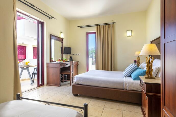 Imagen de la habitación del Hotel Laza Beach Inn. Foto 18