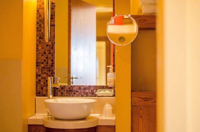 Imagen de la habitación del Hotel Lazaat. Foto 5