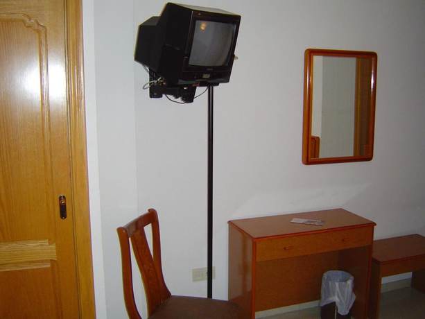 Imagen de la habitación del Hotel Lazaro, Calamocha. Foto 17