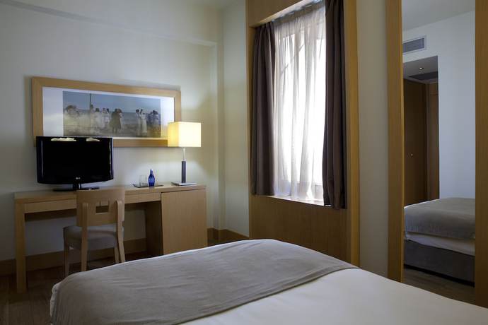 Imagen de la habitación del Hotel Lazart Hotel, Trademark Collection by Wyndham. Foto 11