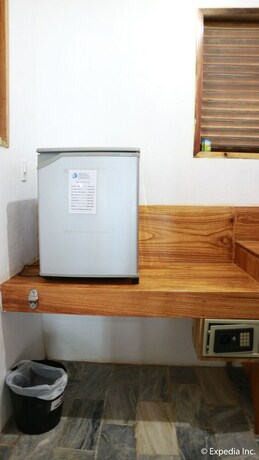Imagen de la habitación del Hotel Lazi Beach Club. Foto 21