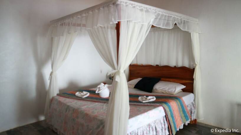 Imagen de la habitación del Hotel Lazi Beach Club. Foto 23