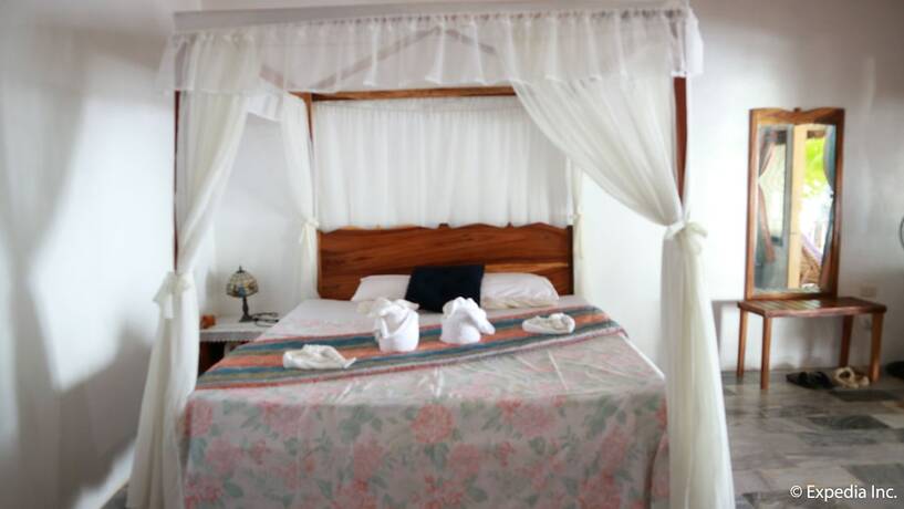 Imagen de la habitación del Hotel Lazi Beach Club. Foto 25
