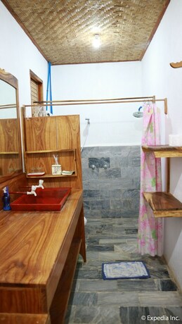 Imagen de la habitación del Hotel Lazi Beach Club. Foto 26