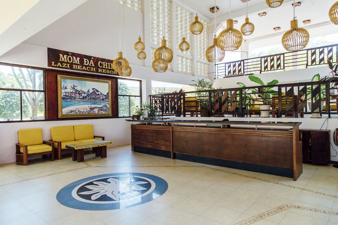 Imagen de los interiores del Hotel Lazi Beach Resort and Spa. Foto 19