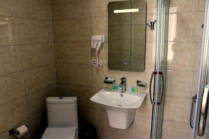 Imagen de la habitación del Hotel Lazi. Foto 12