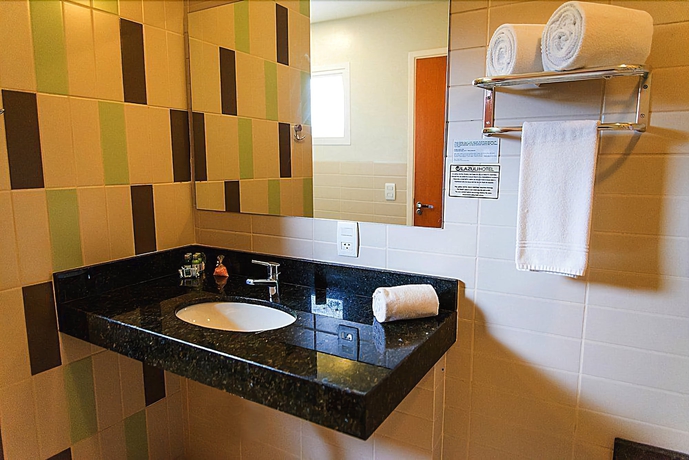 Imagen de la habitación del Hotel Lazuli. Foto 7