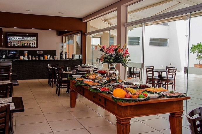 Imagen del bar/restaurante del Hotel Lazuli. Foto 4