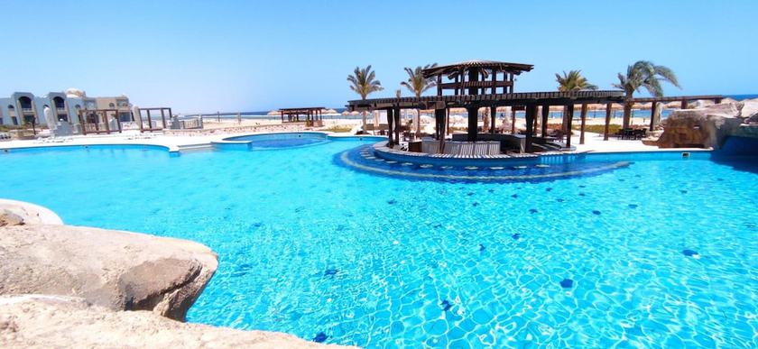 Imagen de la piscina del Hotel Lazuli Marsa Alam. Foto 18