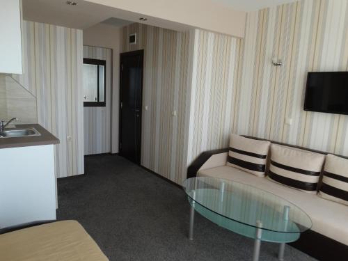 Imagen de la habitación del Hotel Lazur, Kiten. Foto 14