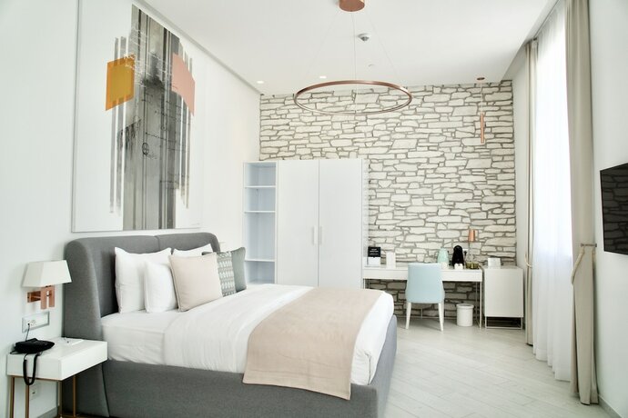 Imagen general del Hotel Lazure and Marina. Foto 9