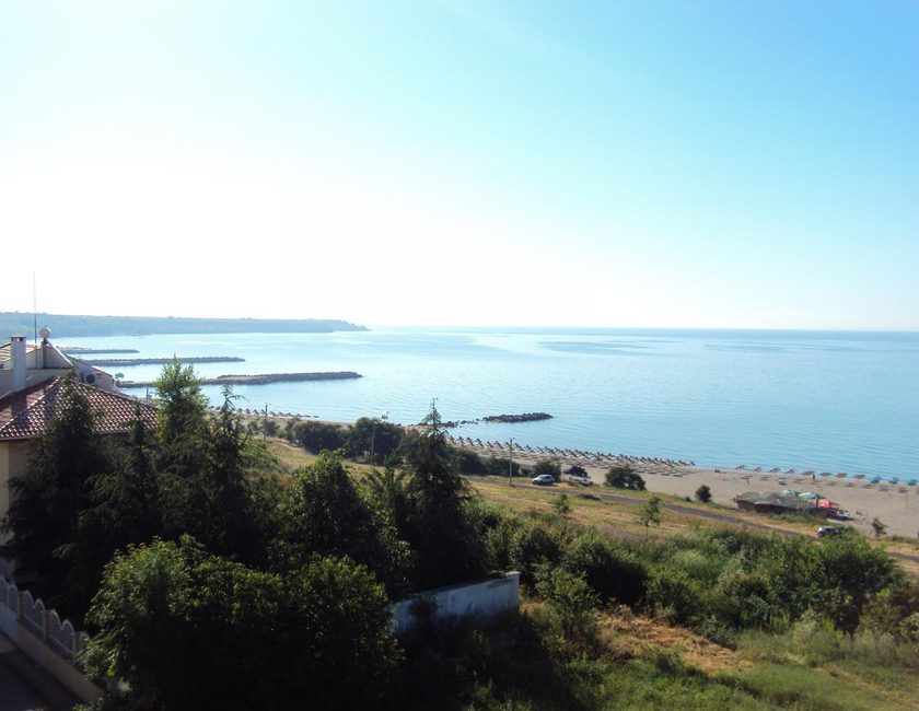 Imagen general del Hotel Lazuren Briag. Foto 1