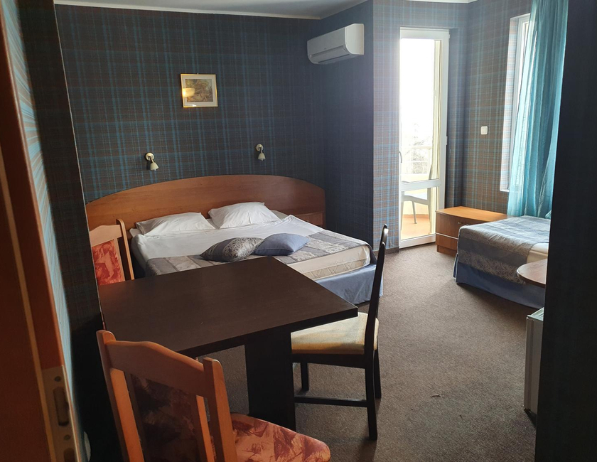 Imagen general del Hotel Lazuren Briag. Foto 4