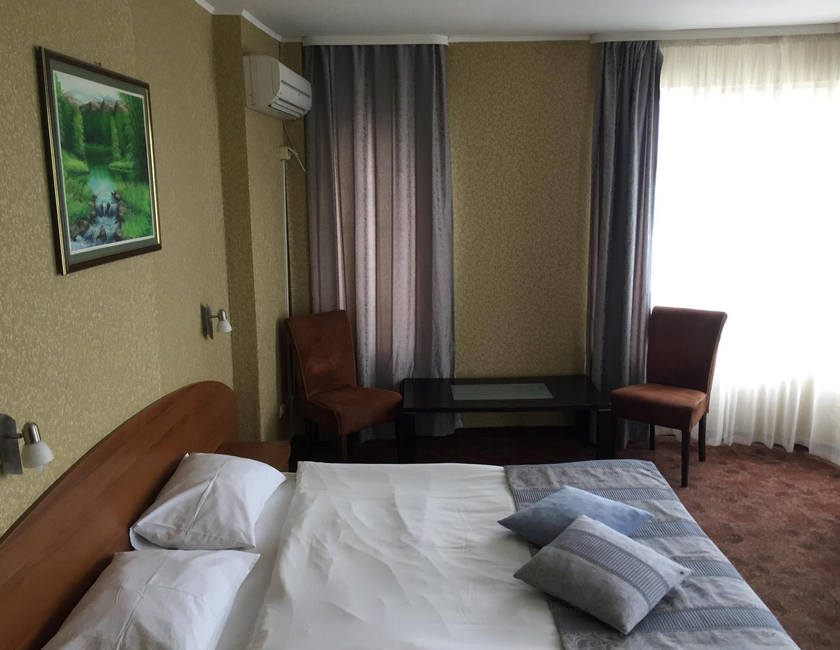 Imagen general del Hotel Lazuren Briag. Foto 8