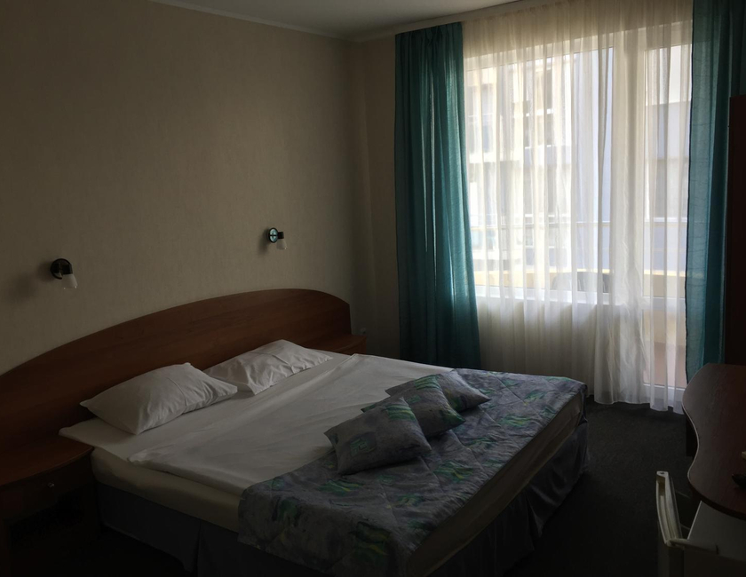 Imagen general del Hotel Lazuren Briag. Foto 11