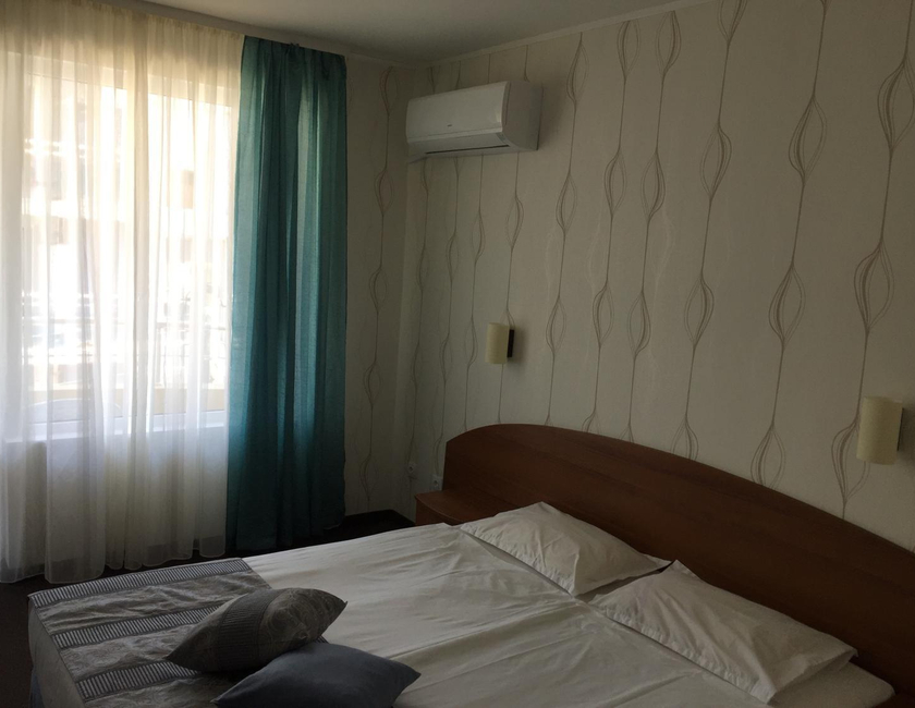 Imagen general del Hotel Lazuren Briag. Foto 15