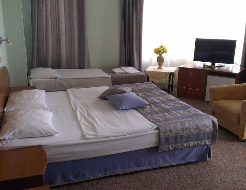 Imagen general del Hotel Lazuren Briag. Foto 22